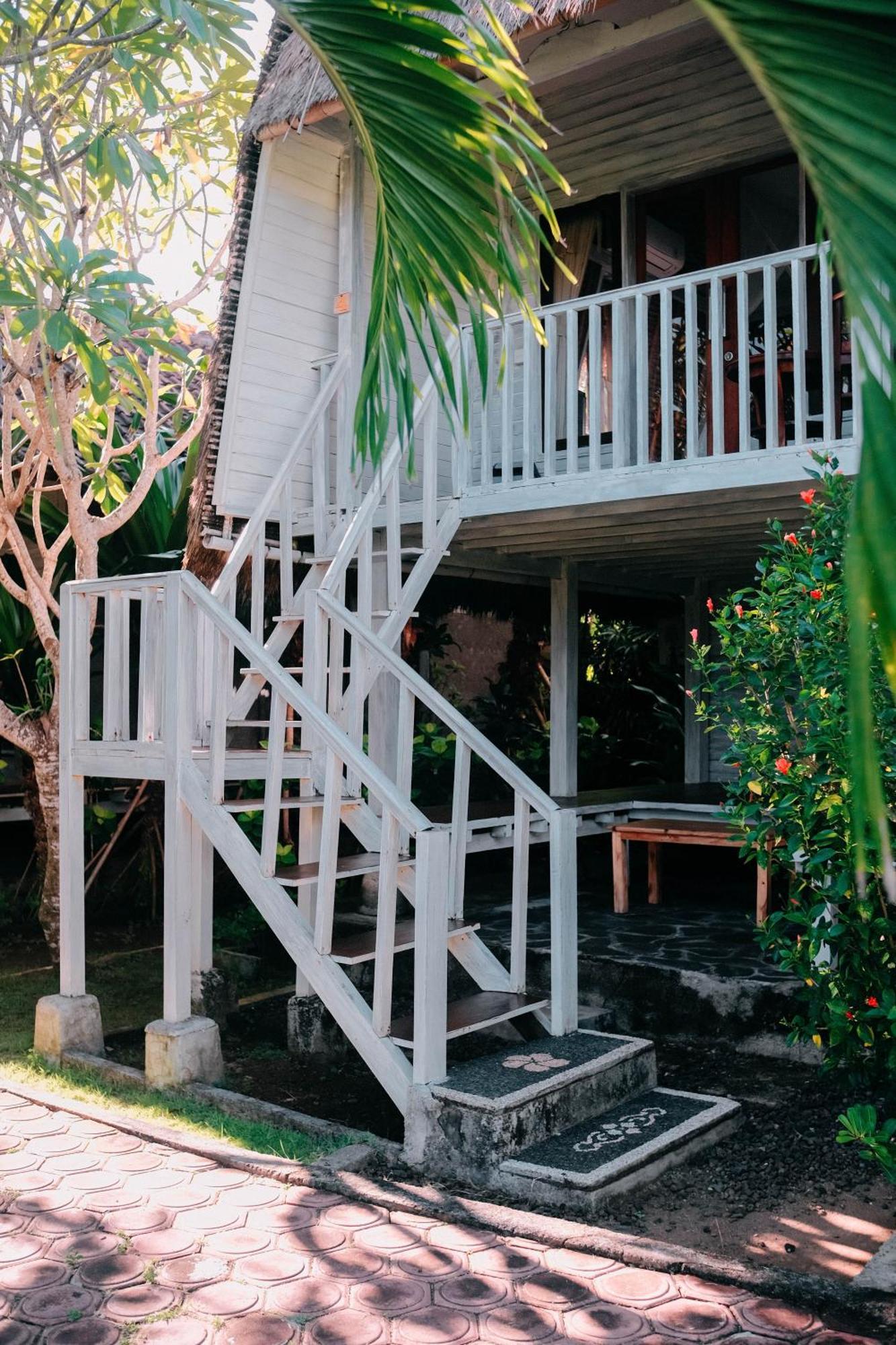 Abian Huts Dream Beach Lembongan Экстерьер фото