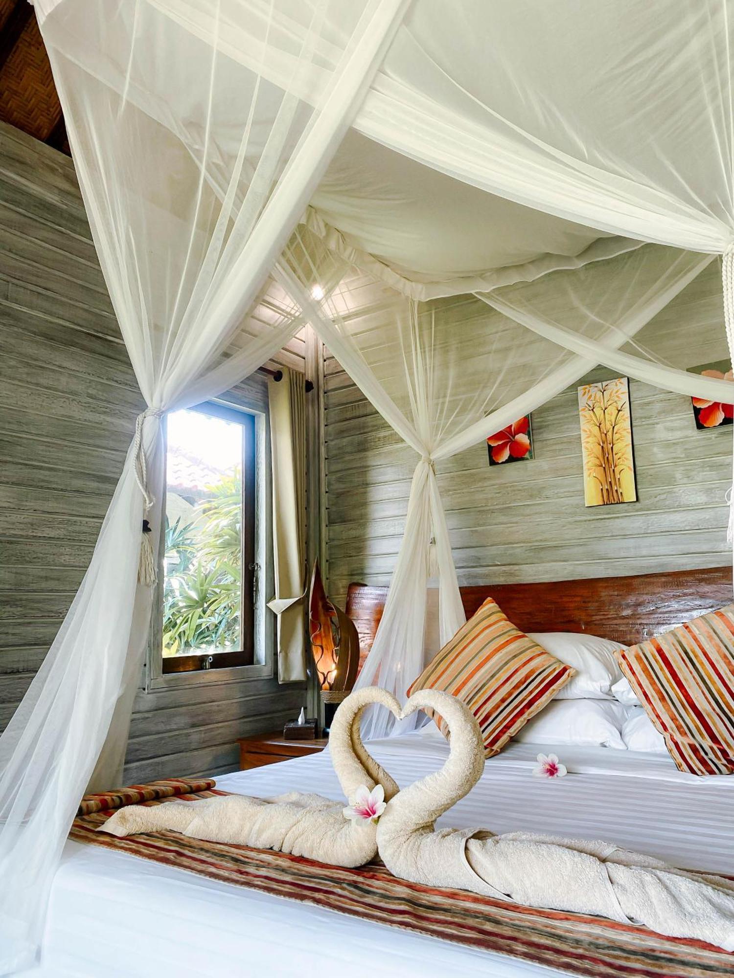 Abian Huts Dream Beach Lembongan Экстерьер фото