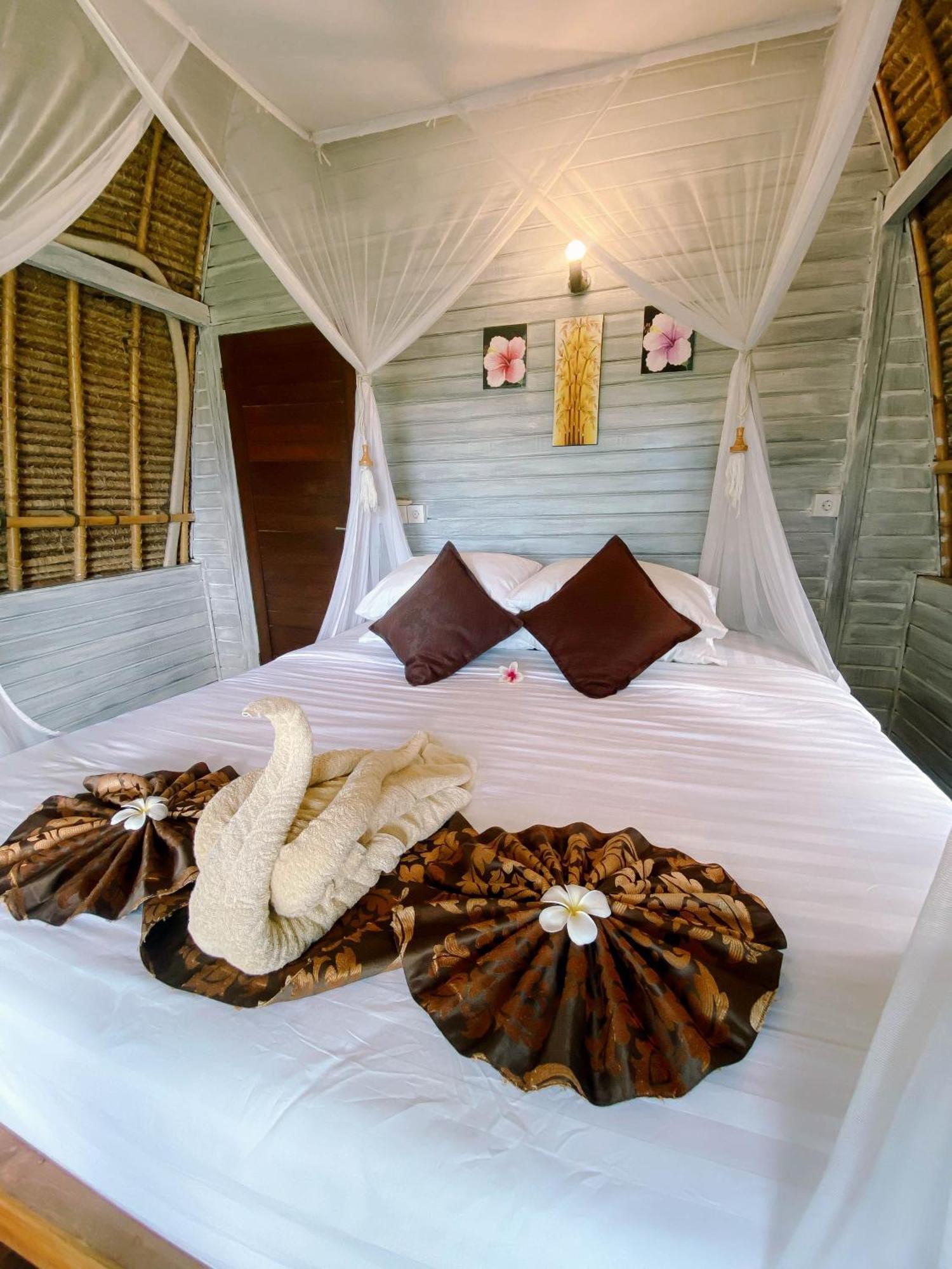 Abian Huts Dream Beach Lembongan Экстерьер фото