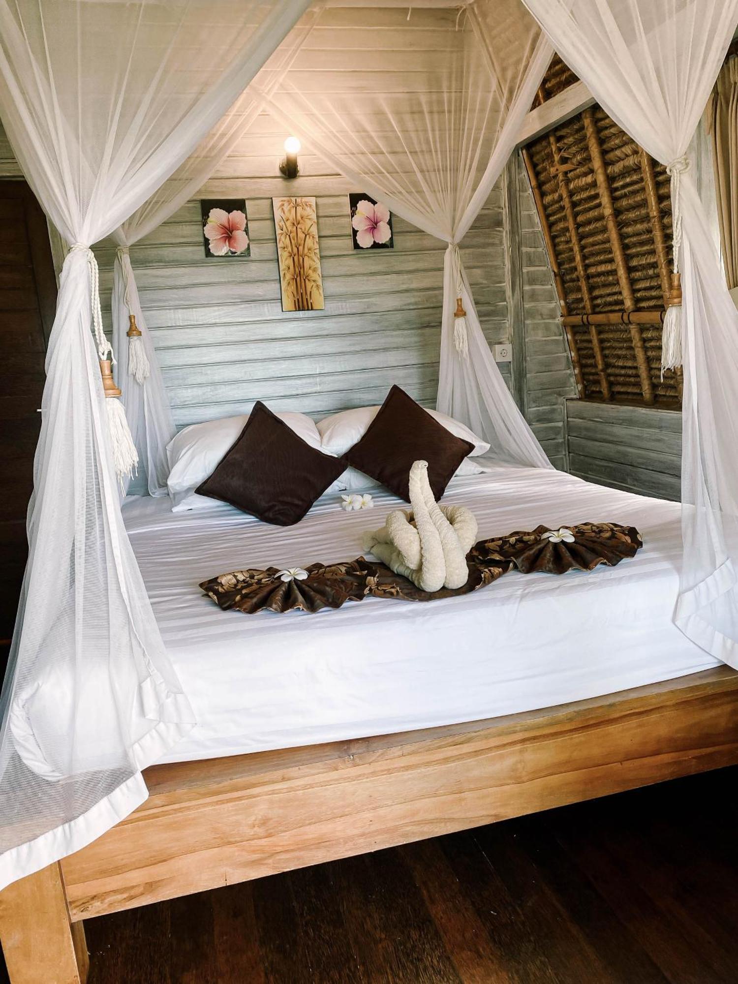Abian Huts Dream Beach Lembongan Экстерьер фото